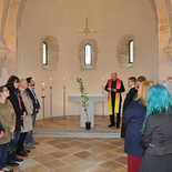Segnung des Marillenbaumes in der Erentrudiskapelle